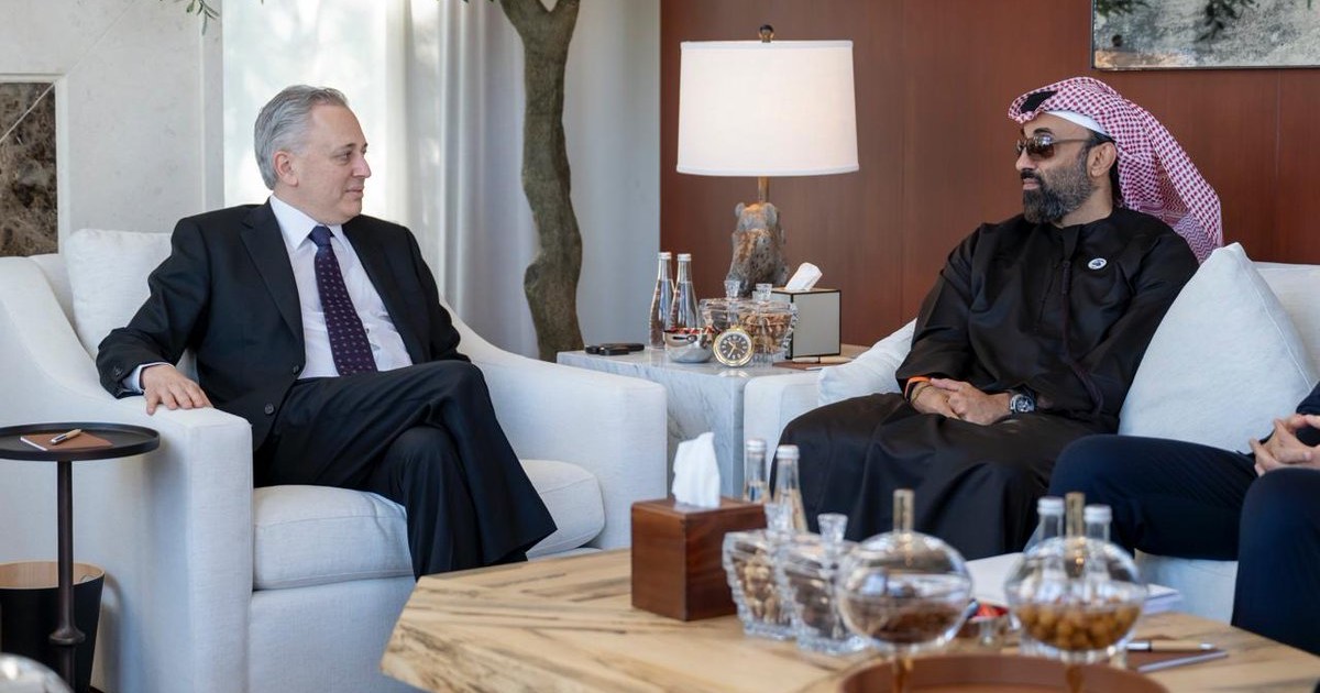 トランプ大統領のサックス特命官、UAE高官と仮想通貨・AI投資協力を協議