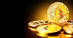 ビットコイン、年末に最大25万ドル到達の可能性＝トム・リー予測