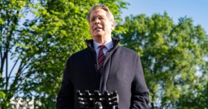 ベッセント米財務長官、「ビットコイン市場介入の権限なし」と議会証言