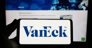 ビットコイン長期保有者の売却減少も、警戒モード維持＝ヴァンエック