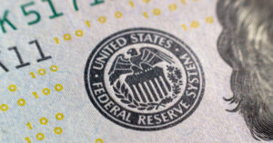 米FRB、大手銀のノンバンク融資関与状況を調査　市場不安が仮想通貨に与える二面性を分析