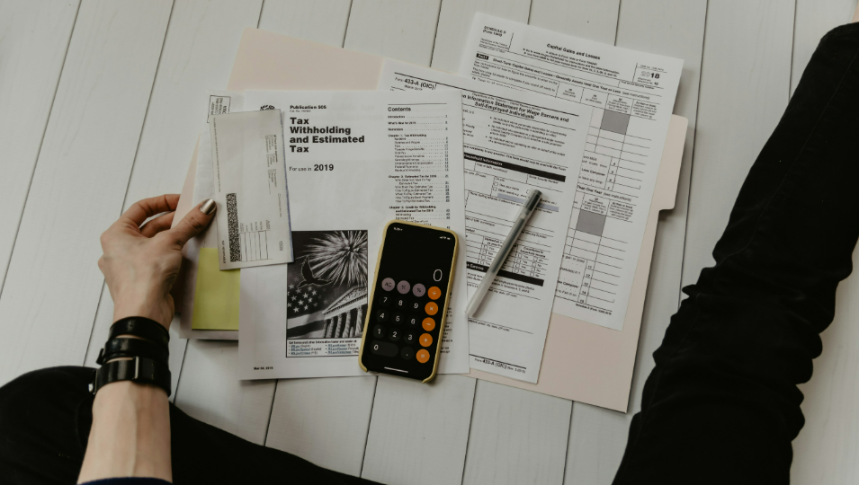 仮想通貨で利益が出すぎたら？税金を抑える節税対策と利確の判断基準